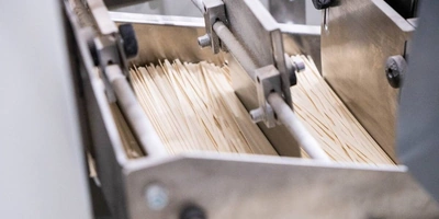 Точность фасовки до&nbsp;грамма обеспечивается автоматическим электронным взвешиванием