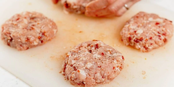 Как сделать бургеры в&nbsp;домашних условиях: рецепты котлет, соусов и&nbsp;советы кулинаров