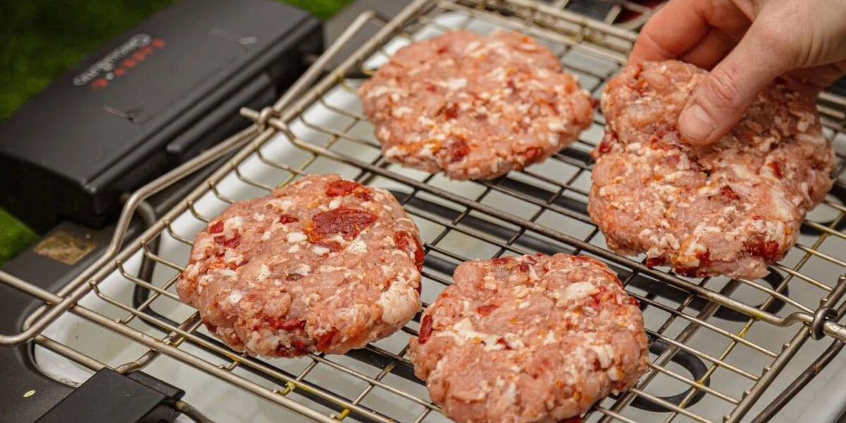 Как сделать бургеры в&nbsp;домашних условиях: рецепты котлет, соусов и&nbsp;советы кулинаров