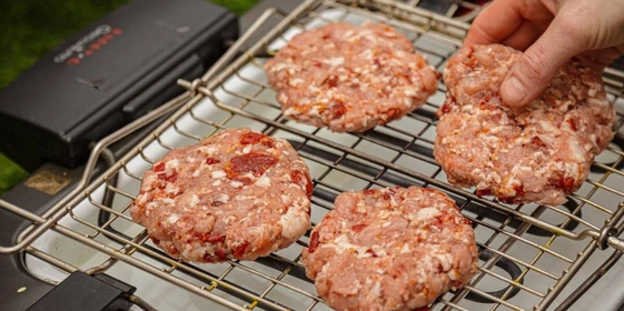 Как сделать бургеры в&nbsp;домашних условиях: рецепты котлет, соусов и&nbsp;советы кулинаров