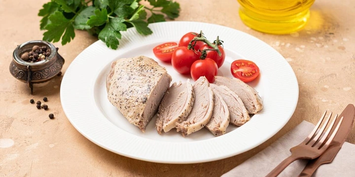 Во ВкусВилле представлена грудка утки су-вид. В&nbsp;составе только филе утки, соль и&nbsp;перец