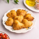 Пирожки с&nbsp;ветчиной и&nbsp;сыром