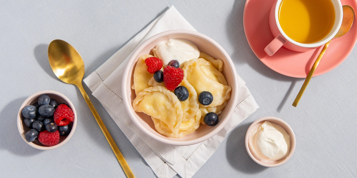 Заготовки для&nbsp;морозилки: 8 рецептов блюд из&nbsp;творога для&nbsp;завтрака, обеда и&nbsp;ужина