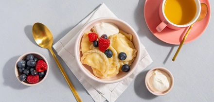 Заготовки для&nbsp;морозилки: 8 рецептов блюд из&nbsp;творога для&nbsp;завтрака, обеда и&nbsp;ужина