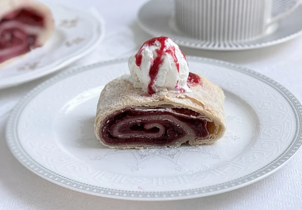 Рецепт «Штрудель с&nbsp;вишней»