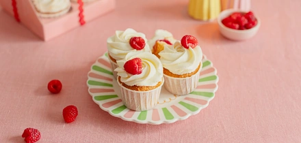 Чем порадовать близких: идеи сладких подарков к&nbsp;8 Марта