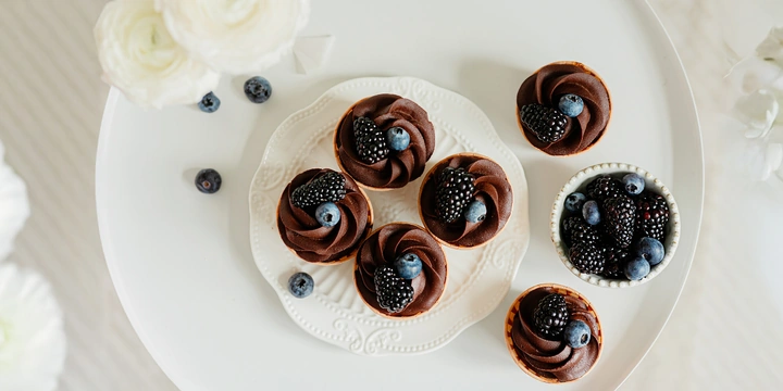 Чем порадовать близких: идеи сладких подарков к&nbsp;8 Марта