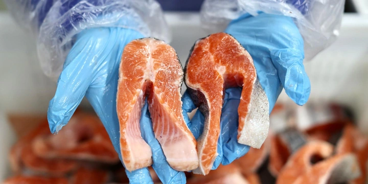 Как чистить креветки и&nbsp;при&nbsp;какой температуре хранить рыбу — рассказывает поставщик 