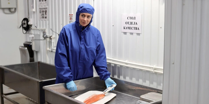 Как чистить креветки и&nbsp;при&nbsp;какой температуре хранить рыбу — рассказывает поставщик 