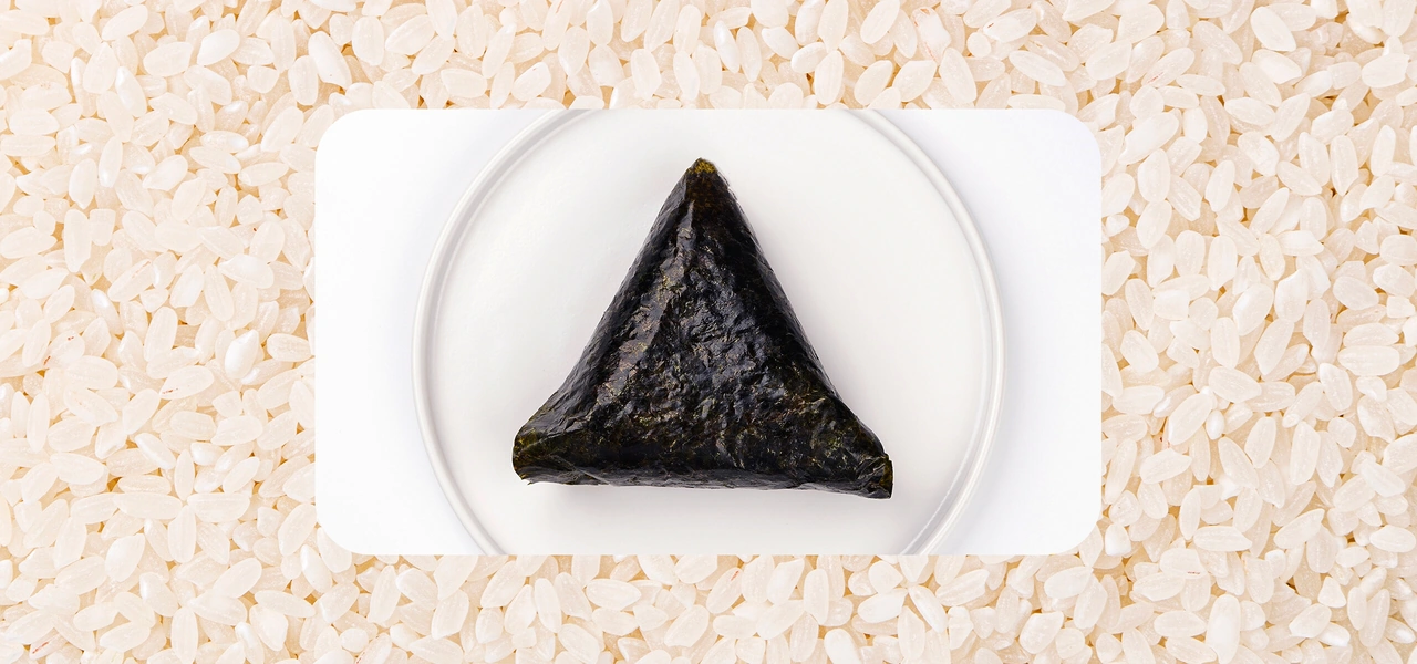 Онигири в&nbsp;новой упаковке: репортаж с&nbsp;кулинарной фабрики