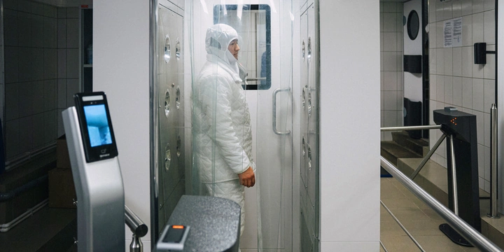 Онигири в&nbsp;новой упаковке: репортаж с&nbsp;кулинарной фабрики