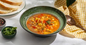 Суп из&nbsp;нута с&nbsp;овощами