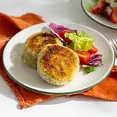 Картофельные котлеты с&nbsp;квашеной капустой