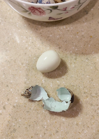 Эксперимент: красим яйца без&nbsp;скорлупы