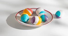 Яйца с&nbsp;геометрическим окрашиванием