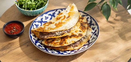 Что приготовить с&nbsp;лепёшкой роти: 10 простых рецептов