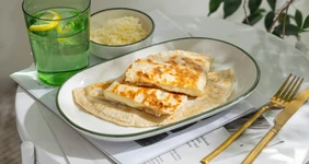 Роти-чебурек с&nbsp;сыром