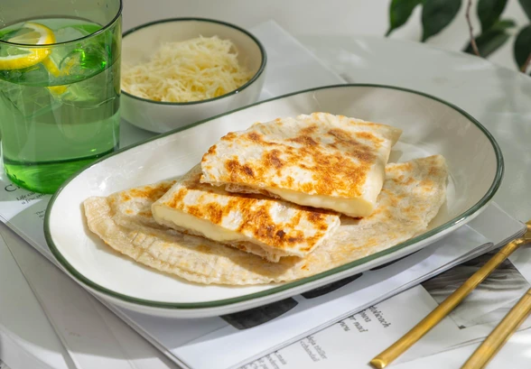 Рецепт «Роти-чебурек с&nbsp;сыром»