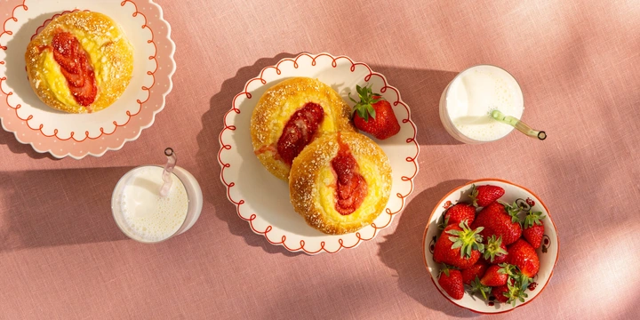 Выпечка с&nbsp;клубникой: 8 простых рецептов