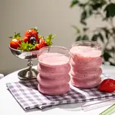 Ягодный смузи с&nbsp;бананом