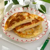 Сырные лепёшки