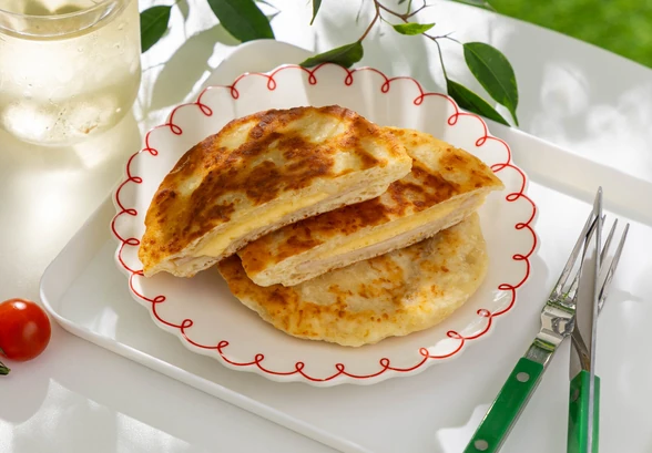 Рецепт «Сырные лепёшки»