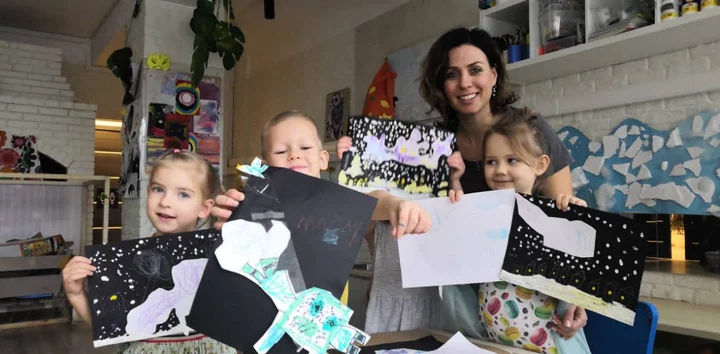 Нарисуй героя для детской ВкусВилл студии