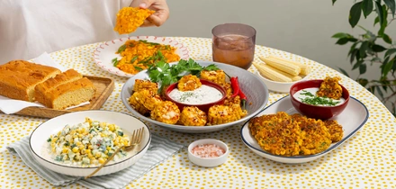 Что приготовить из&nbsp;кукурузы: 10 простых и&nbsp;быстрых рецептов