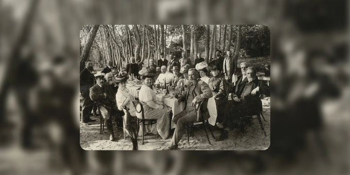 «Самарские купцы и&nbsp;чиновничья знать на&nbsp;пикнике на&nbsp;Коровьем острове», 1912 г. Из&nbsp;фондов историко-краеведческого музея им. П. В. Алабина.