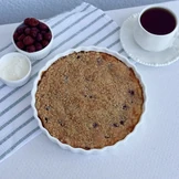 Крамбл с&nbsp;творогом и&nbsp;вишней