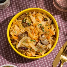 Тушёная капуста с&nbsp;колбасками