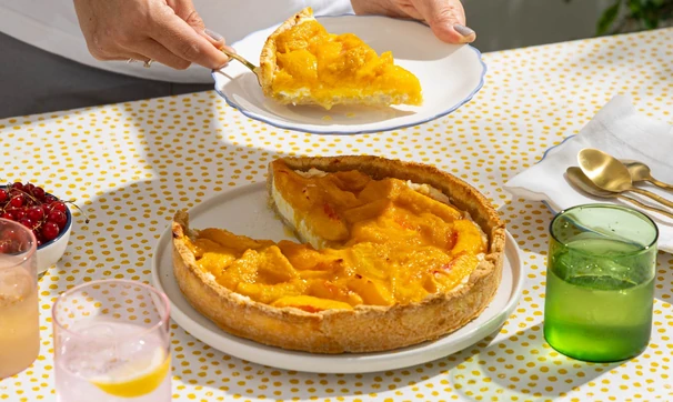 Песочный пирог с&nbsp;творогом и&nbsp;персиками, шаг 10/10