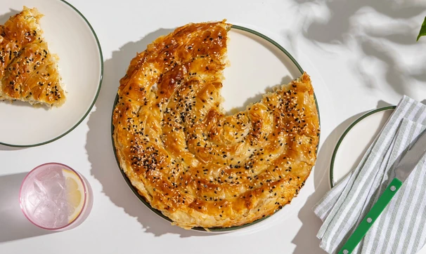 Пирог с&nbsp;творогом и&nbsp;сыром, шаг 10/10