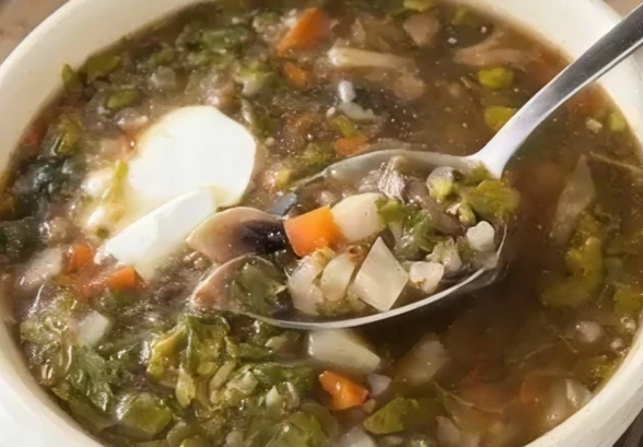 Рецепт «Суп с&nbsp;гречкой и&nbsp;белыми грибами»