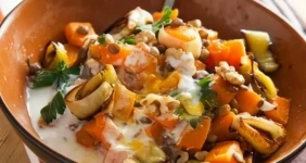 Салат с&nbsp;тыквой и&nbsp;чечевицей
