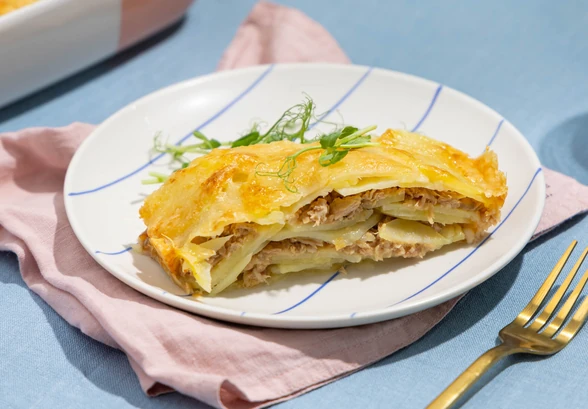 Рецепт «Запеканка с&nbsp;тунцом и&nbsp;картофелем»