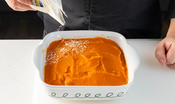 Запеканка с&nbsp;бататом и&nbsp;курицей, шаг 7/8