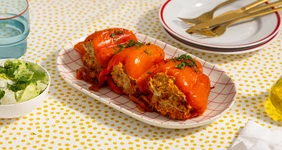 Перцы, фаршированные курицей и&nbsp;гречкой