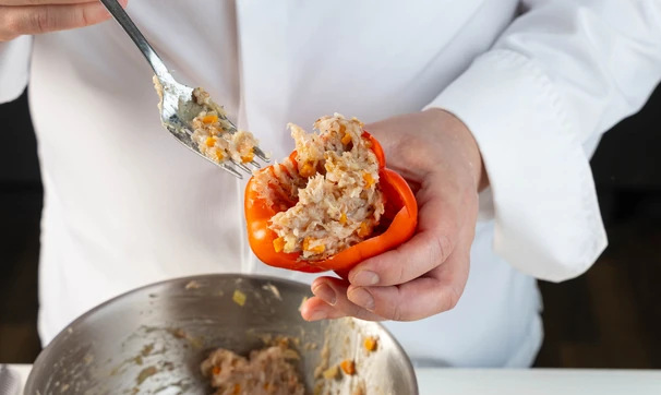 Перцы, фаршированные курицей и&nbsp;гречкой, шаг 3/5