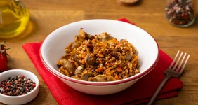 Куриные желудки с&nbsp;гречкой