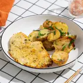 Куриная грудка в&nbsp;панировке с&nbsp;пармезаном и&nbsp;травами