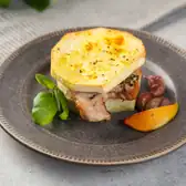 Стейки индейки, запечённые с&nbsp;ямсом и&nbsp;чесноком