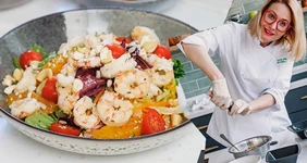 Салат с креветками и фенхелем: рецепт шефа ВкусВилл