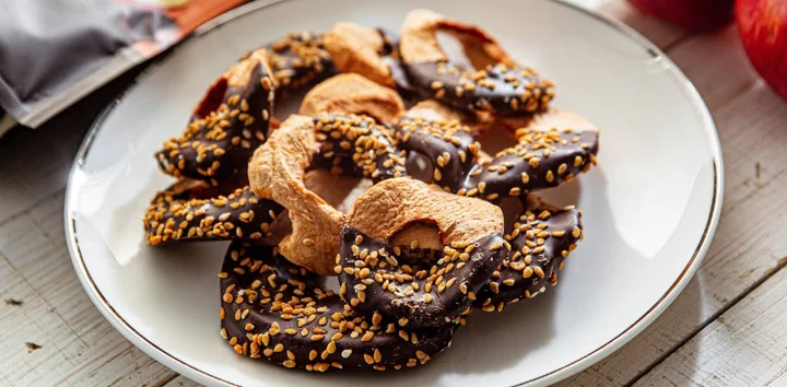 Пишет поставщик: яблоко от яблони