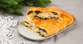 Кулебяка с двумя видами рыбы