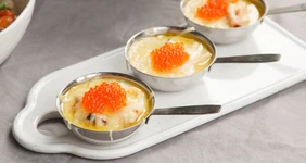 Жульен из морепродуктов с икрой
