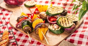 Шашлык без мяса: овощи, грибы и рыба на гриле