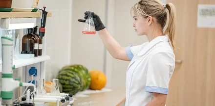 Съесть за 48 часов: короткие сроки годности и причины такой спешки