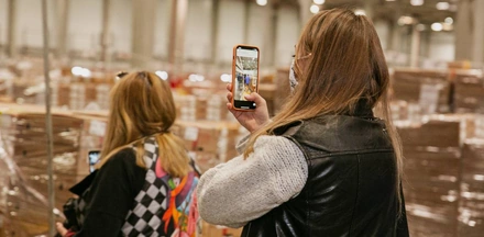 Поехали на&nbsp;склад? А давай! Экскурсия для&nbsp;покупателей ВкусВилла