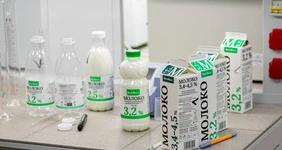 Антибиотики в молоке: как мы проверяем нашу продукцию в лабораториях и НИИ